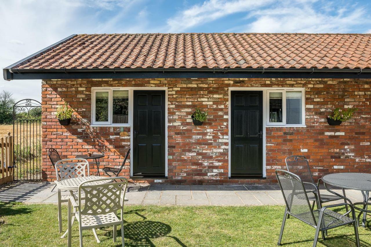 The Windmill Chatham Green Chelmsford Exterior photo